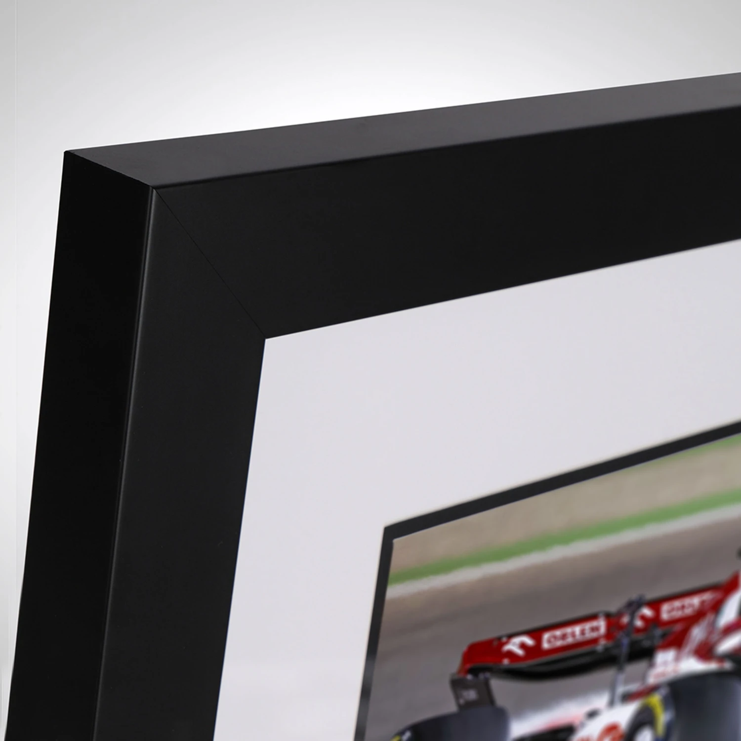 Alfa Romeo Alfa Romeo Valtteri Bottas 2022 Bodywork & Photo 5 Alfa Romeo Alfa Romeo Valtteri Bottas 2022 Bodywork & Photo