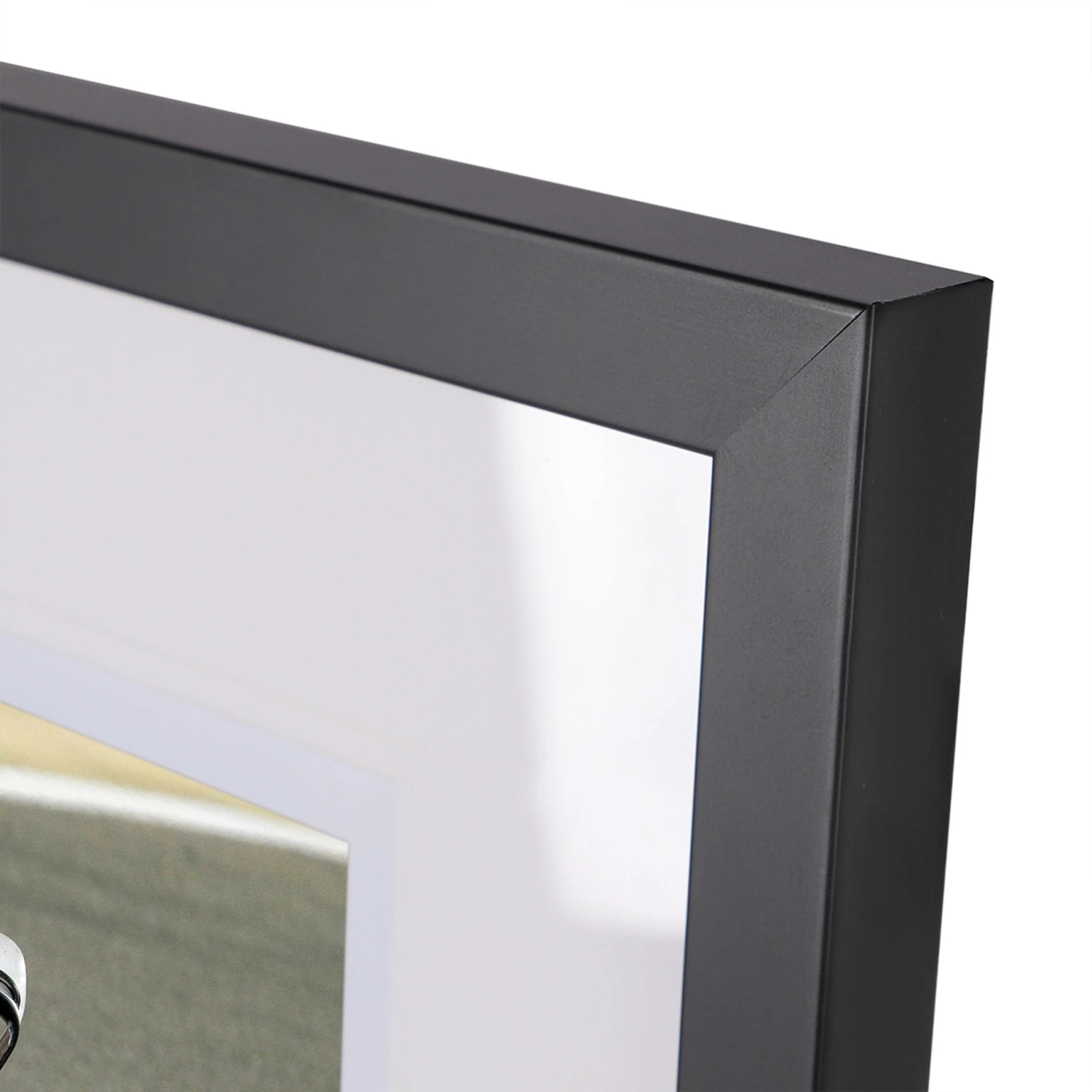 Haas Haas Kevin Magnussen 2022 Signed Photograph – Bahrain GP 4 Haas Haas Kevin Magnussen 2022 Signed Photograph – Bahrain GP