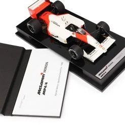 McLaren 1988 MP4/4 1:18 Scale Model Car