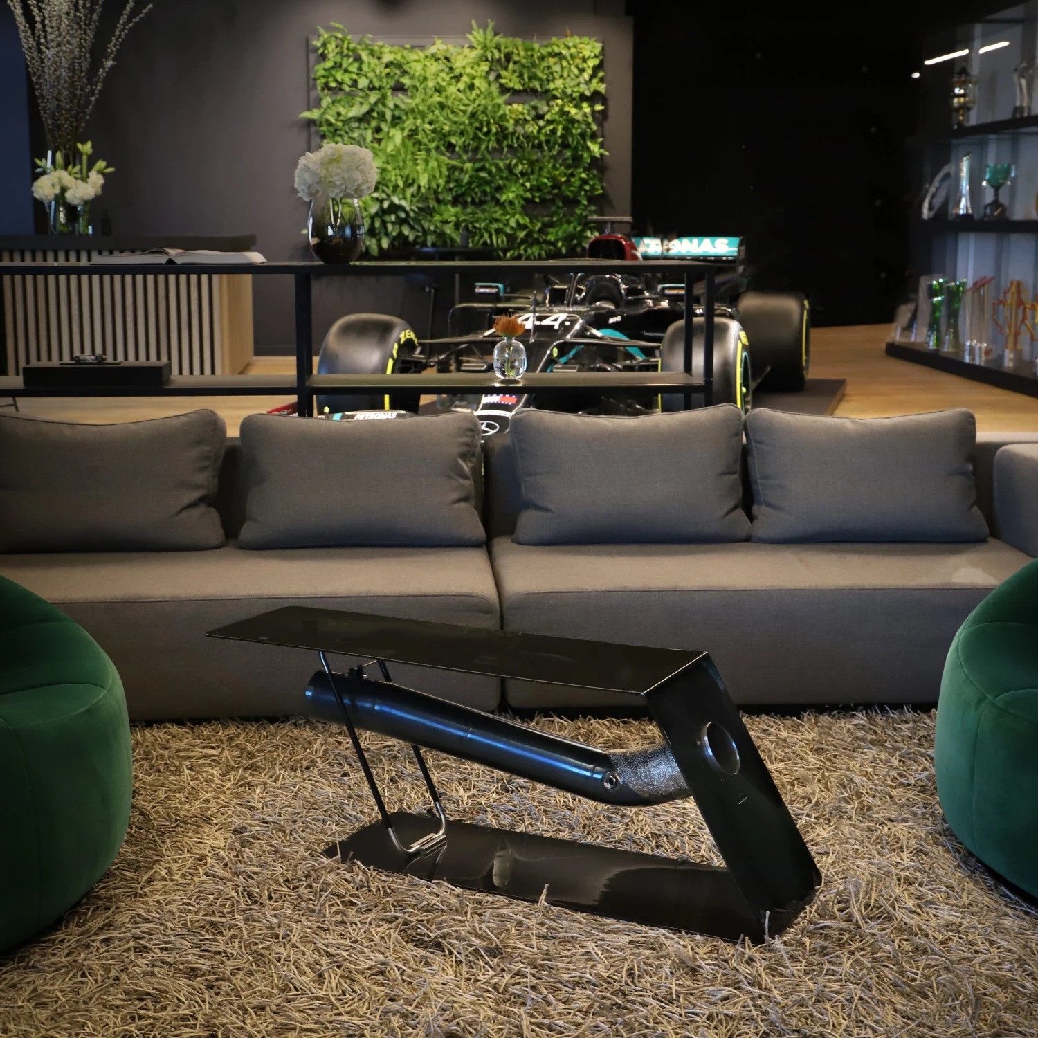 Mercedes-AMG Petronas Mercedes Lewis Hamilton Carbon Fibre Exhaust Table 6 Mercedes-AMG Petronas Mercedes Lewis Hamilton Carbon Fibre Exhaust Table