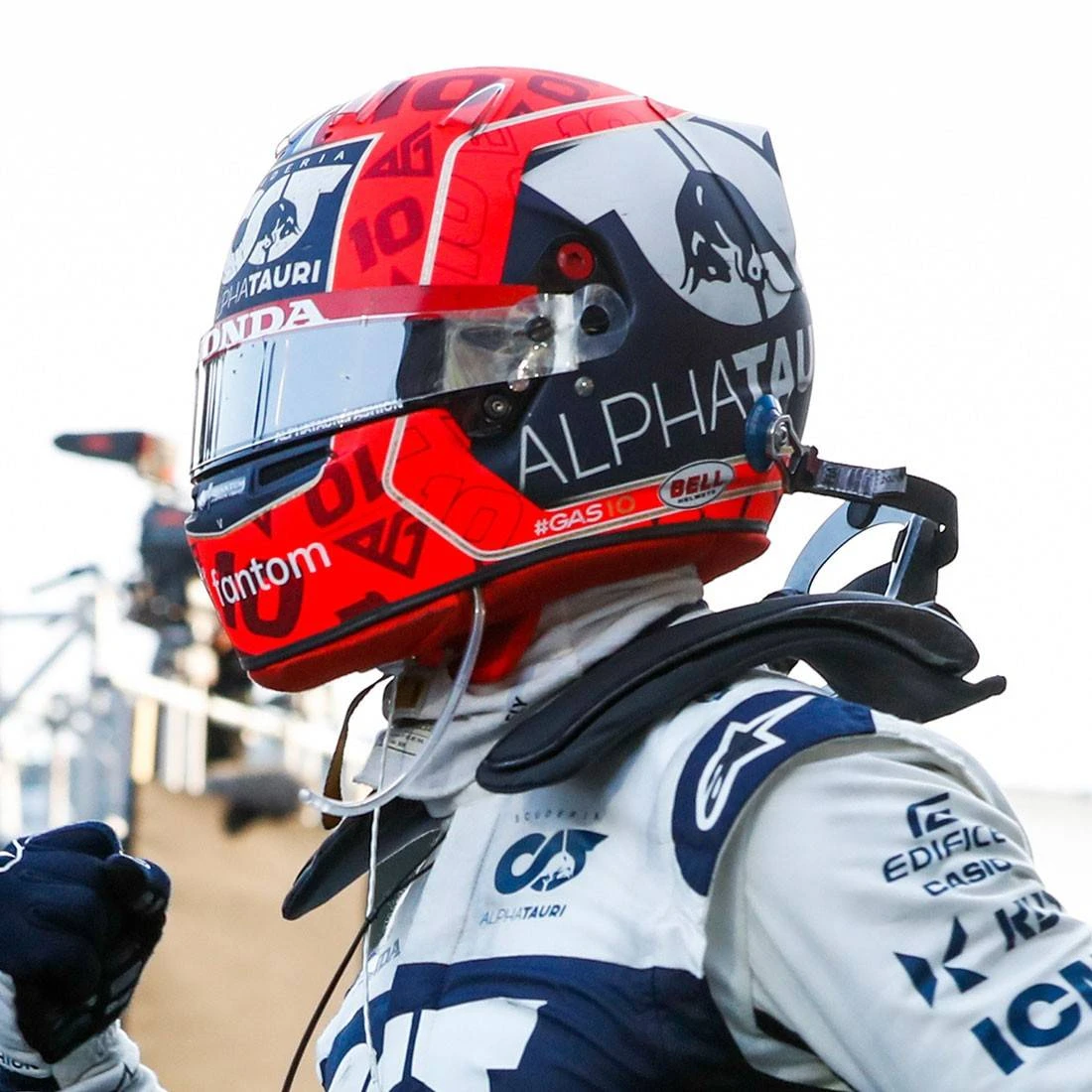 AlphaTauri AlphaTauri Pierre Gasly 2021 Signed 1:1 Scale Official Licensed Helmet 11 AlphaTauri AlphaTauri Pierre Gasly 2021 Signed 1:1 Scale Official Licensed Helmet