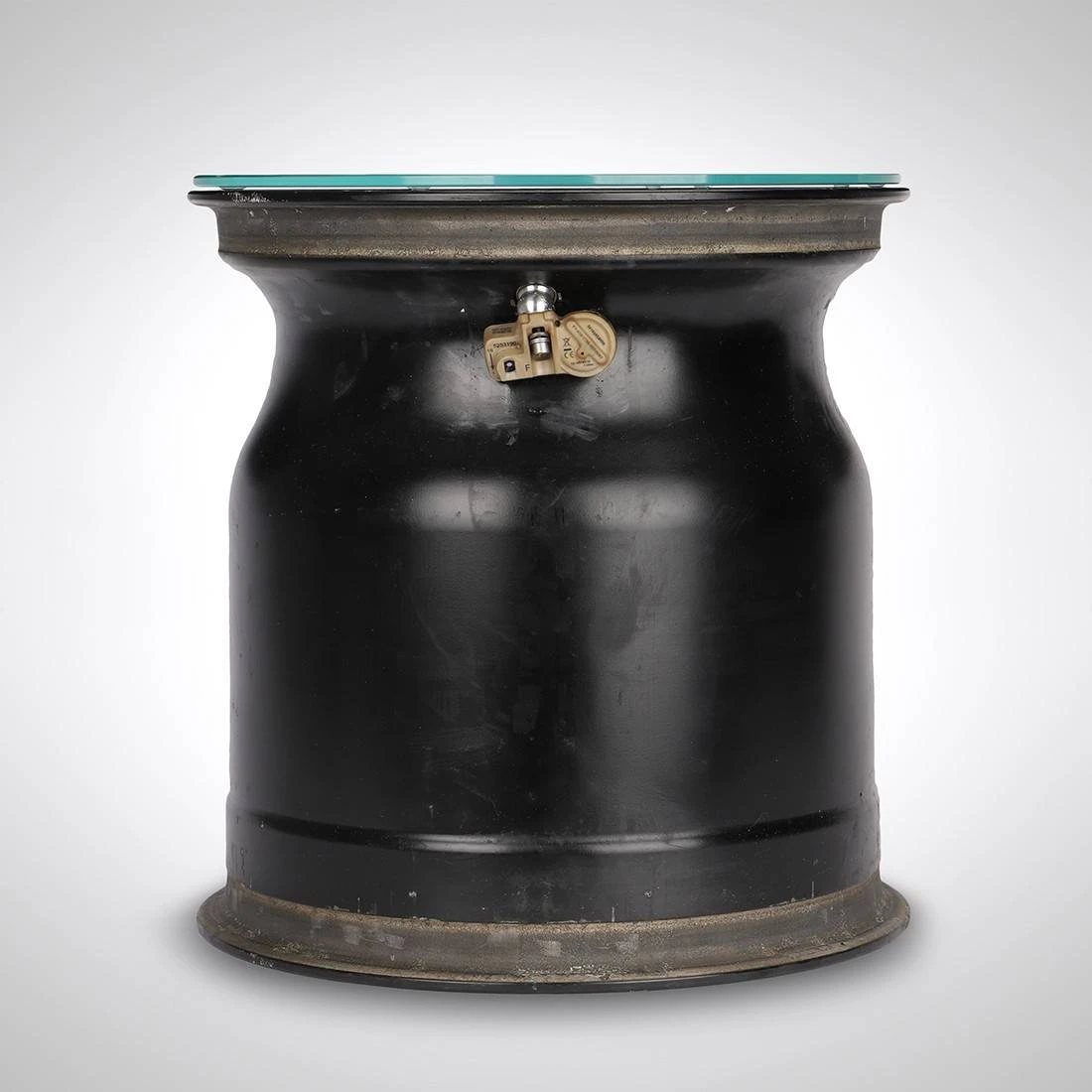 F1 Authentics Renault F1 Team 2016 Front Wheel Rim Table 2 F1 Authentics Renault F1 Team 2016 Front Wheel Rim Table