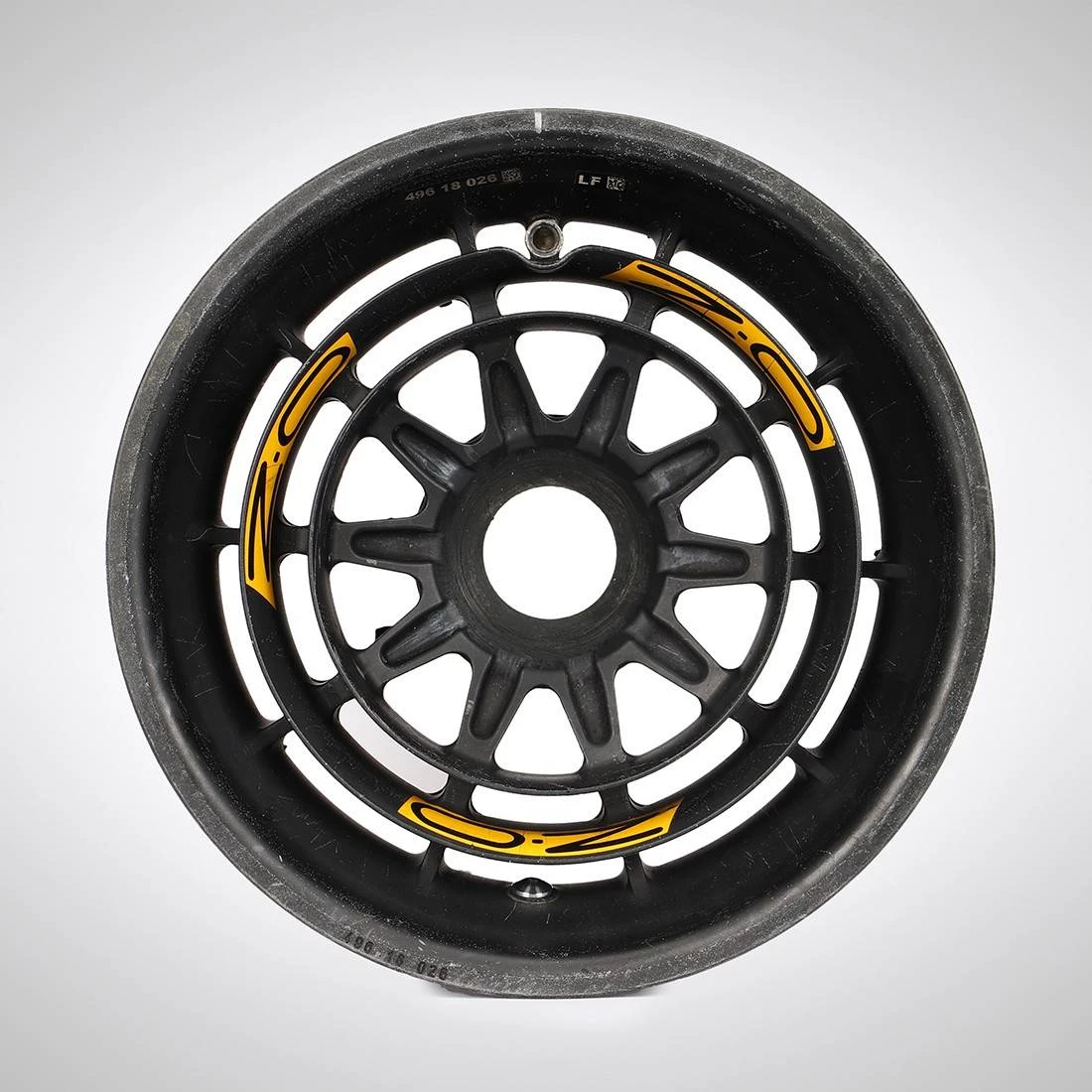 F1 Authentics Renault F1 Team 2018 Front Wheel Rim Table Alpine 5 F1 Authentics Renault F1 Team 2018 Front Wheel Rim Table Alpine