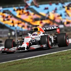 Red Bull Max Verstappen 2021 RB16B 1:8 Scale Model F1 Car – Turkish GP Red Bull