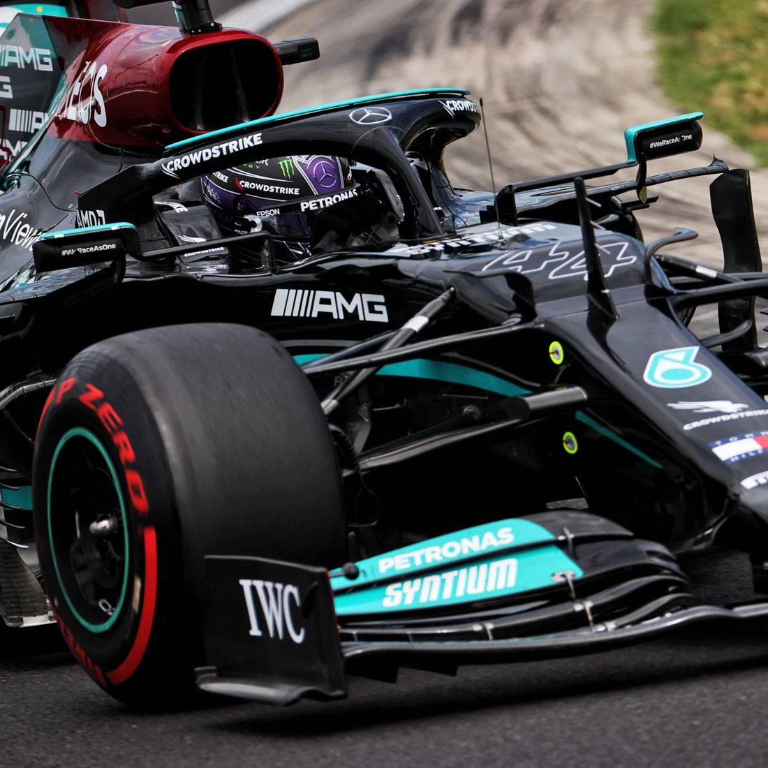 Mercedes-AMG Petronas Formula One Team 2021 Rear Wheel Rim Table 3 Mercedes-AMG Petronas Formula One Team 2021 Rear Wheel Rim Table